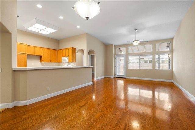 447 Gem Smith Pl, Folsom, CA 95630