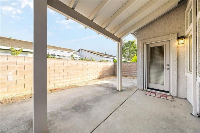 447 Gem Smith Pl, Folsom, CA 95630