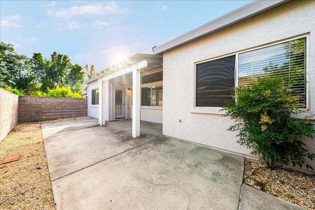 447 Gem Smith Pl, Folsom, CA 95630