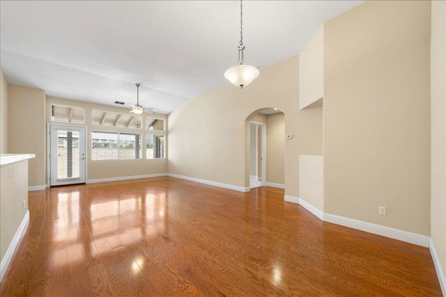 447 Gem Smith Pl, Folsom, CA 95630
