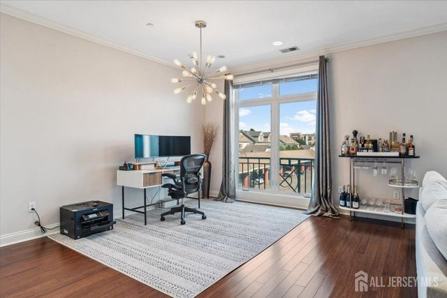2 N Commerce Square 204, Robbinsville, NJ 08691