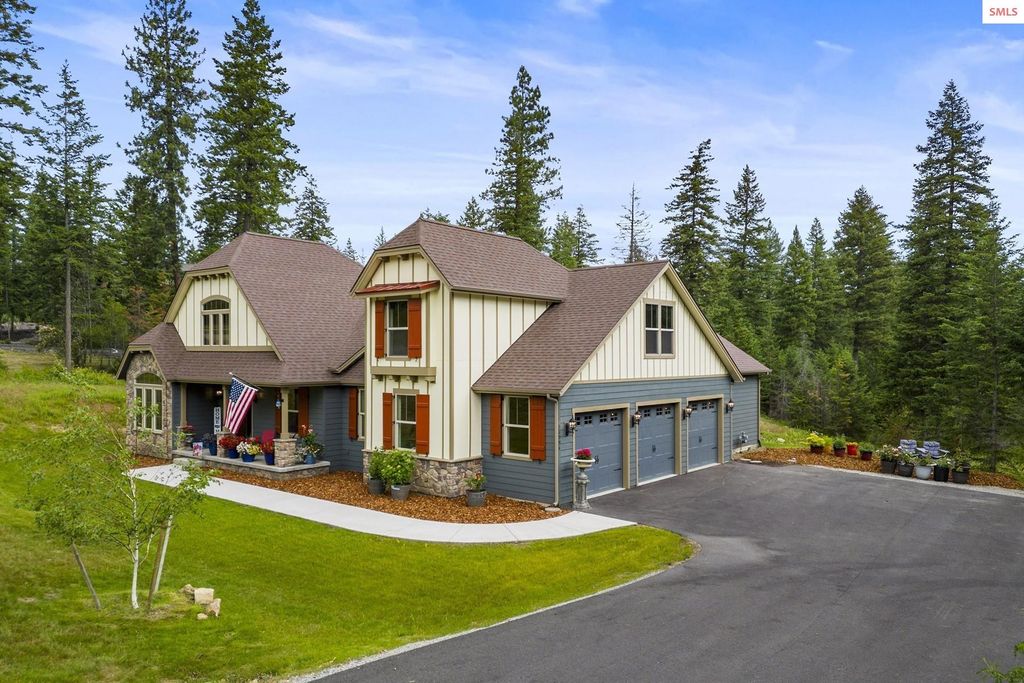 12994 N Walden Lp, Rathdrum, ID 83858