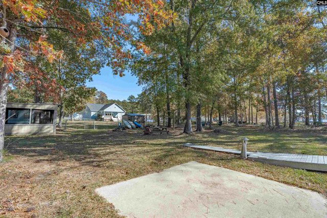 210 Bedford Way, Prosperity, SC 29127