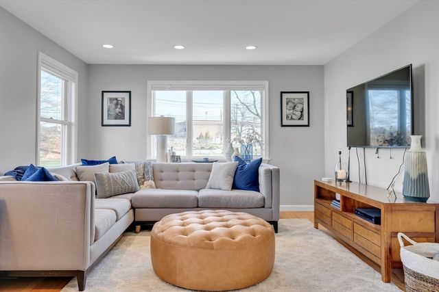 7 Long Terrace, Boston, MA 02132