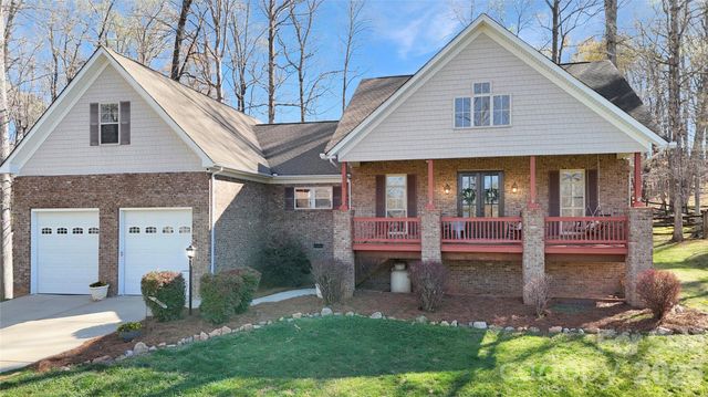 1520 Weatherwood Drive, Lincolnton, NC 28092