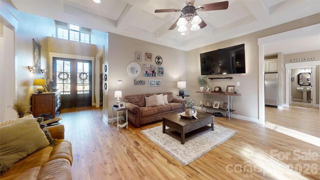 1520 Weatherwood Drive, Lincolnton, NC 28092