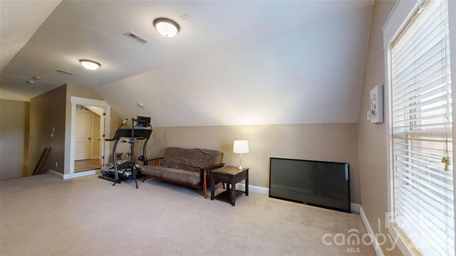 1520 Weatherwood Drive, Lincolnton, NC 28092