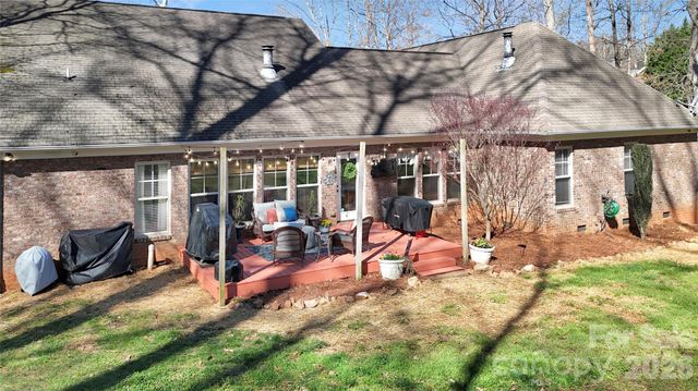1520 Weatherwood Drive, Lincolnton, NC 28092