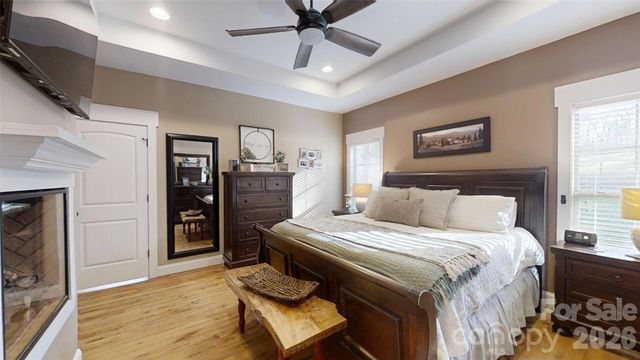 1520 Weatherwood Drive, Lincolnton, NC 28092