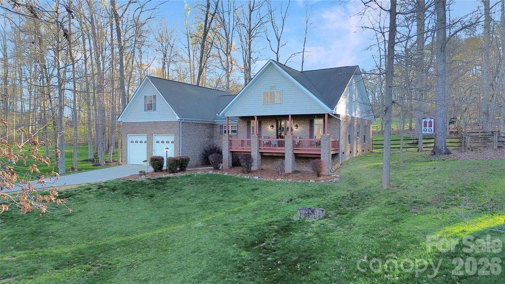 1520 Weatherwood Drive, Lincolnton, NC 28092