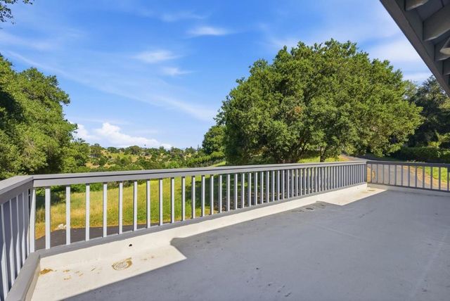 12390 Gigli Court, Los Altos Hills, CA 94022