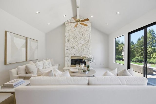 12390 Gigli Court, Los Altos Hills, CA 94022