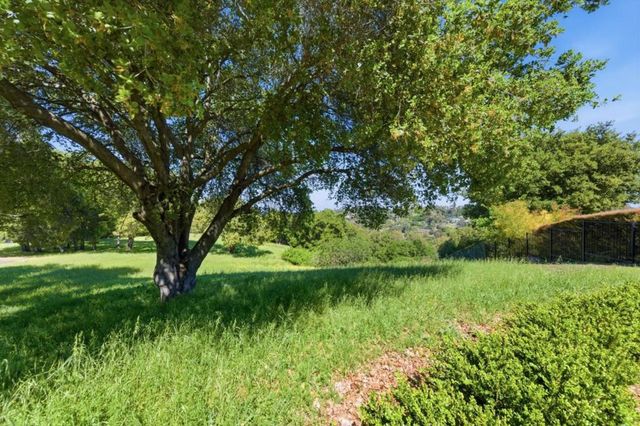 12390 Gigli Court, Los Altos Hills, CA 94022