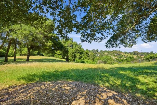 12390 Gigli Court, Los Altos Hills, CA 94022