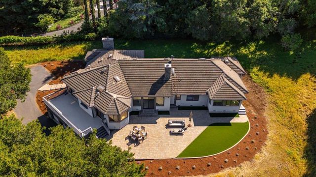 12390 Gigli Court, Los Altos Hills, CA 94022
