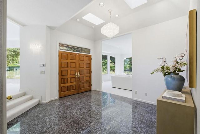 12390 Gigli Court, Los Altos Hills, CA 94022