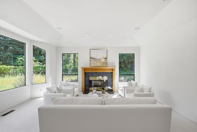 12390 Gigli Court, Los Altos Hills, CA 94022