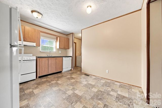 8660 Hollywood Drive, Connelly Springs, NC 28612
