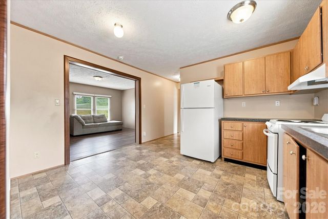 8660 Hollywood Drive, Connelly Springs, NC 28612