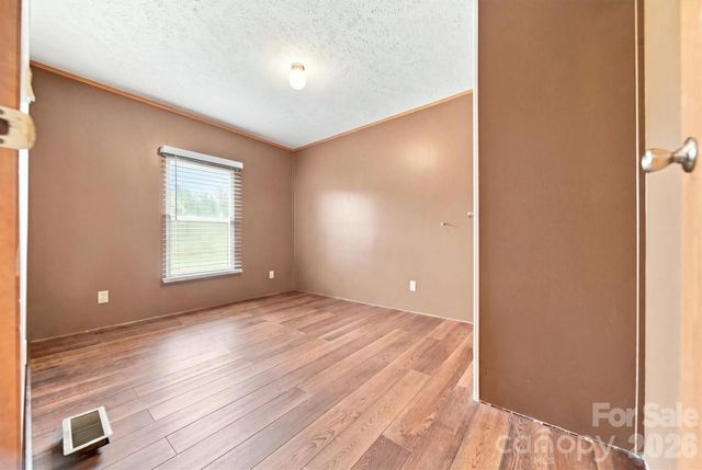 8660 Hollywood Drive, Connelly Springs, NC 28612