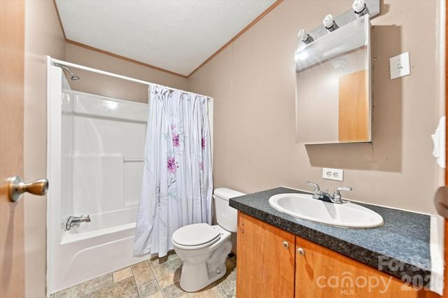 8660 Hollywood Drive, Connelly Springs, NC 28612