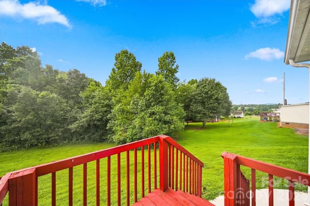 8660 Hollywood Drive, Connelly Springs, NC 28612
