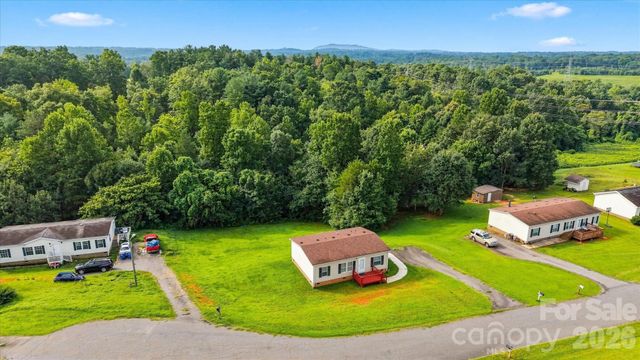8660 Hollywood Drive, Connelly Springs, NC 28612