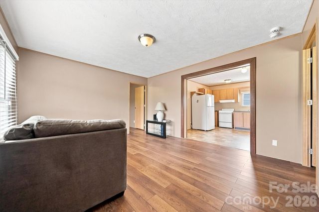 8660 Hollywood Drive, Connelly Springs, NC 28612