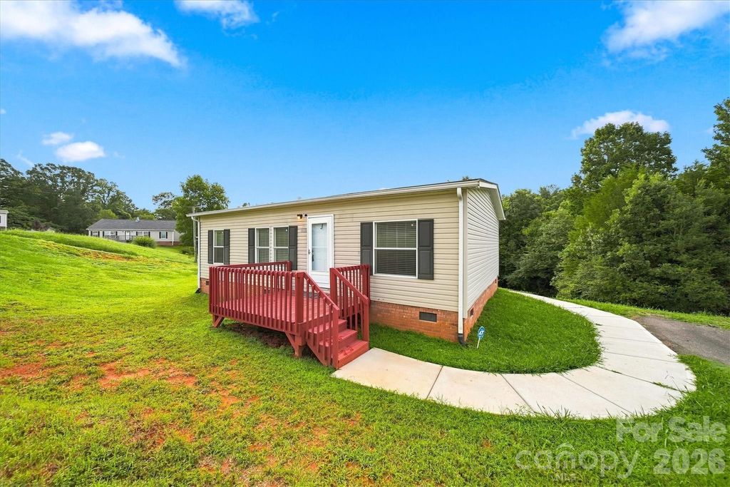 8660 Hollywood Drive, Connelly Springs, NC 28612