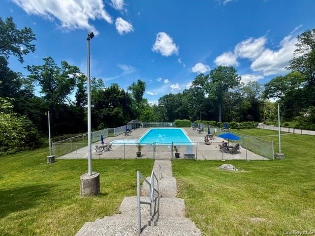 1 Lakeview Drive 4-0, Peekskill, NY 10566