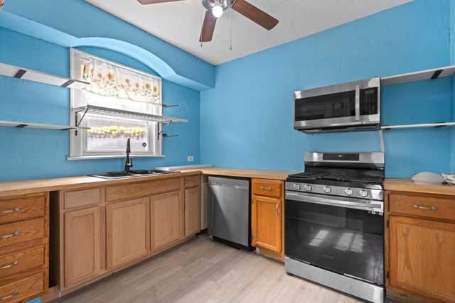 10637 S Normal Avenue, Chicago, IL 60628