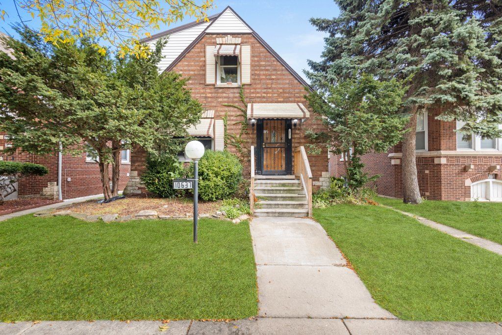 10637 S Normal Avenue, Chicago, IL 60628