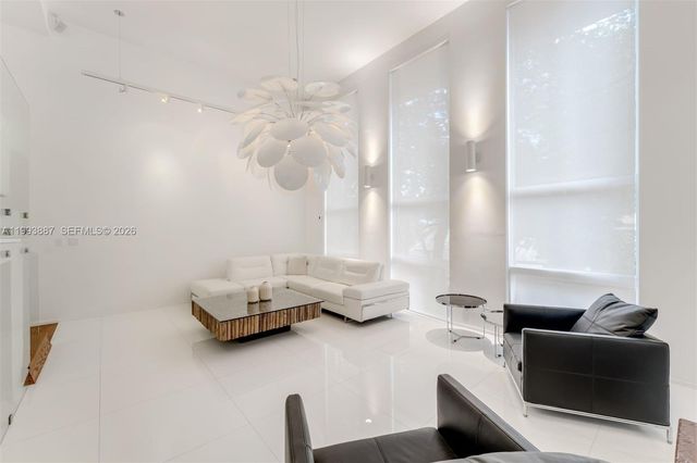 1524 NE Quayside Ter A4, Miami, FL 33138