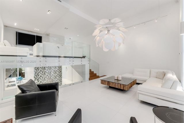 1524 NE Quayside Ter A4, Miami, FL 33138