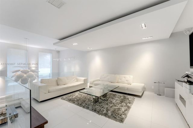 1524 NE Quayside Ter A4, Miami, FL 33138