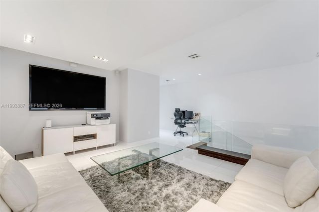 1524 NE Quayside Ter A4, Miami, FL 33138