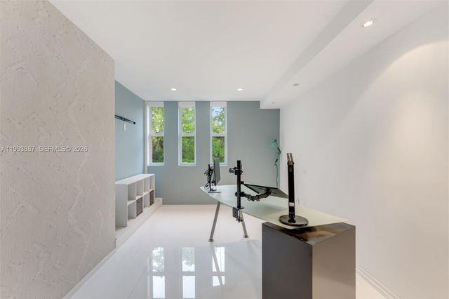 1524 NE Quayside Ter A4, Miami, FL 33138