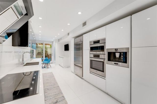 1524 NE Quayside Ter A4, Miami, FL 33138