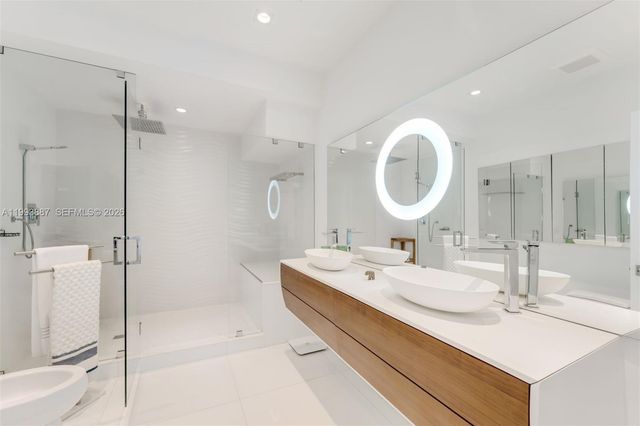 1524 NE Quayside Ter A4, Miami, FL 33138