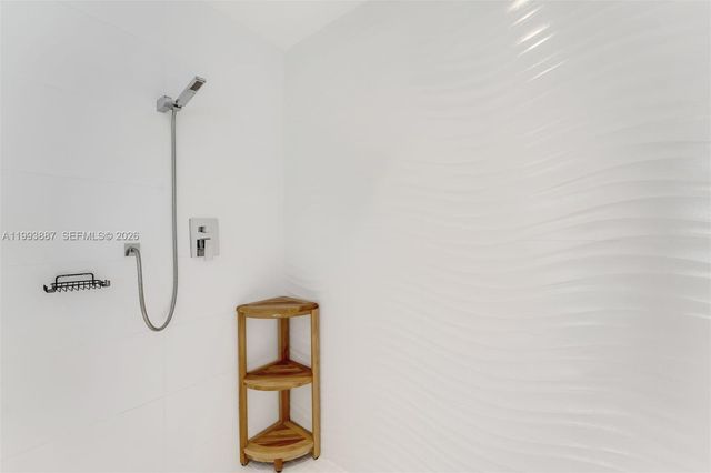 1524 NE Quayside Ter A4, Miami, FL 33138
