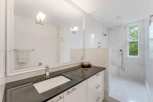 1524 NE Quayside Ter A4, Miami, FL 33138