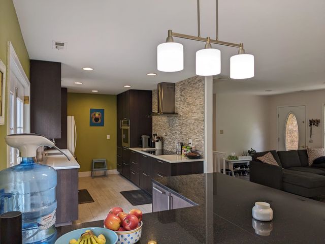 485 HIGHVIEW RD, New Market, VA 22844