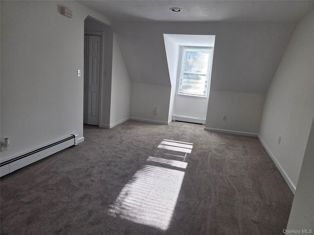10 Irving Drive, Woodbury, NY 11797