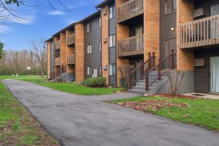 621 Virginia Road 107, Crystal Lake, IL 60014