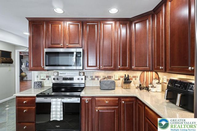 4237 Kota Avenue, Other Pa Counties, PA 17110