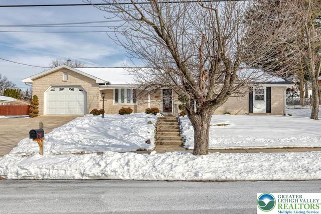 4237 Kota Avenue, Other Pa Counties, PA 17110