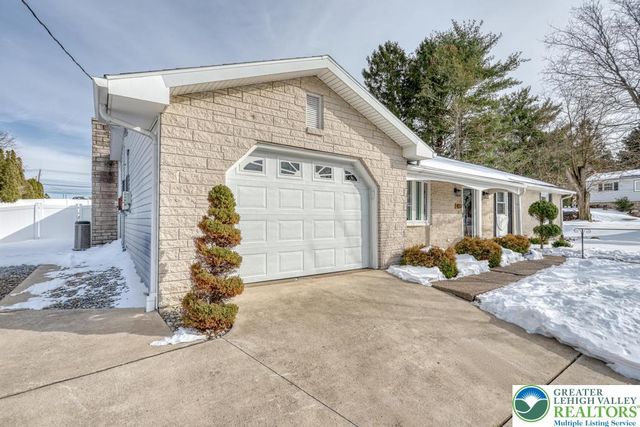 4237 Kota Avenue, Other Pa Counties, PA 17110