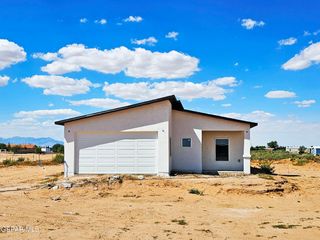1000 Sunrise Drive, Chaparral, NM 88081