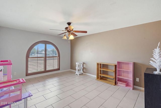 7330 W ANGELA Drive, Glendale, AZ 85308