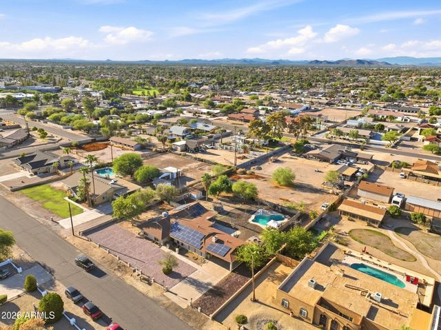 7330 W ANGELA Drive, Glendale, AZ 85308